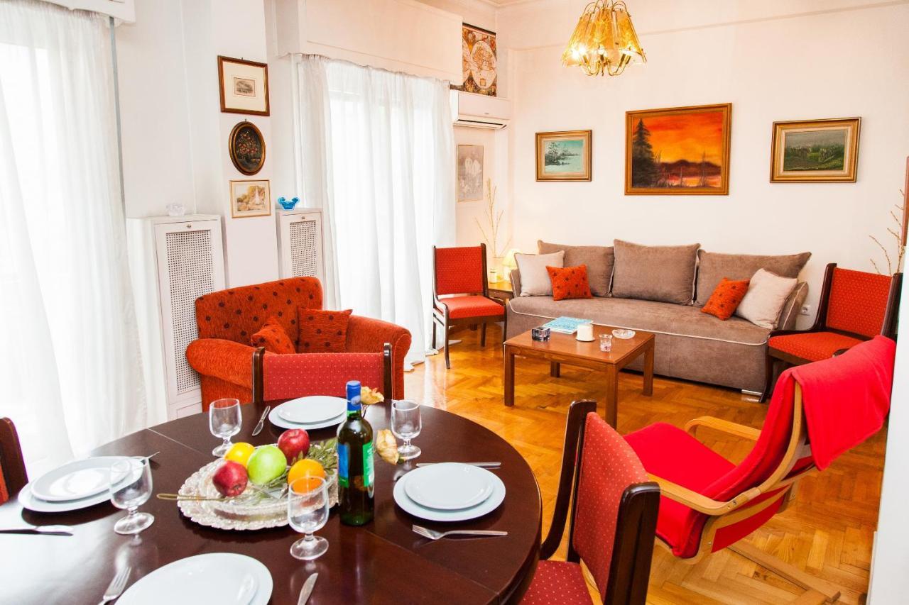 Vintage Apartment In Downtown Athens! Bagian luar foto