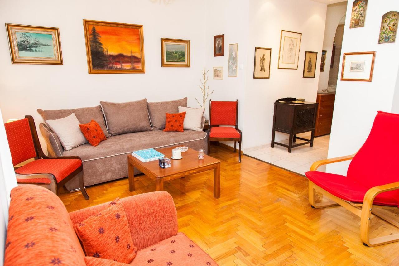 Vintage Apartment In Downtown Athens! Bagian luar foto